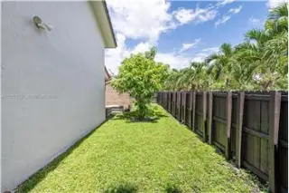 Propiedad de alquiler con 4 dormitorios y 2 baños en Miami