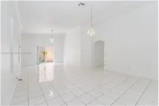 Propiedad de alquiler con 4 dormitorios y 2 baños en Miami
