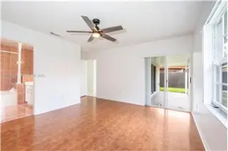 Propiedad de alquiler con 4 dormitorios y 2 baños en Miami