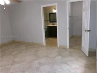 Propiedad de alquiler con 4 dormitorios y 2.5 baños en Miami