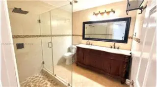 Propiedad de alquiler con 4 dormitorios y 2.5 baños en Miami