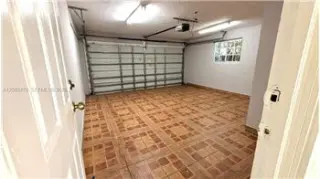 Propiedad de alquiler con 4 dormitorios y 2.5 baños en Miami
