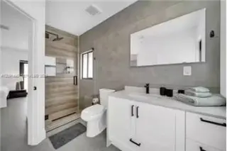 Propiedad de alquiler con 3 dormitorios y 3 baños en Miami