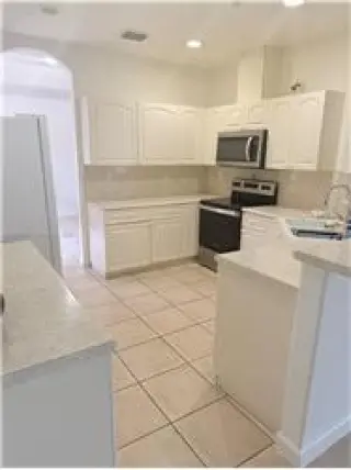 Propiedad de alquiler con 4 dormitorios y 3 baños en Miami