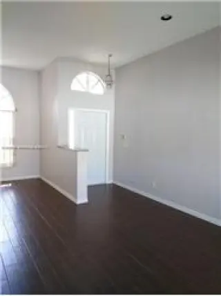 Propiedad de alquiler con 4 dormitorios y 3 baños en Pembroke Pines