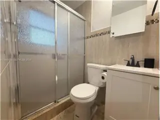 Propiedad de alquiler con 4 dormitorios y 5 baños en Miami