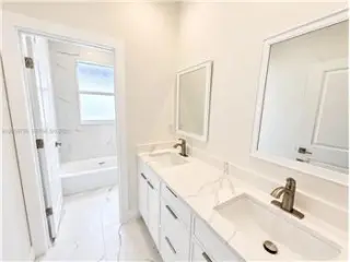 Propiedad de alquiler con 3 dormitorios y 2.5 baños en HOMESTEAD