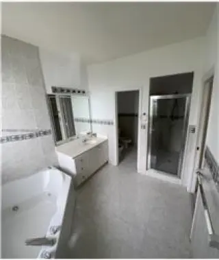 Propiedad de alquiler con 5 dormitorios y 3 baños en MIAMI