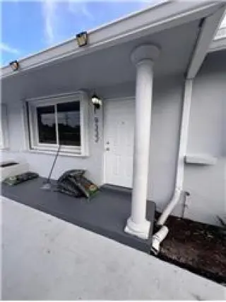 Propiedad de alquiler con 3 dormitorios y 2 baños en MIAMI