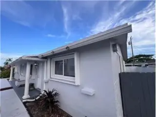 Propiedad de alquiler con 3 dormitorios y 2 baños en MIAMI