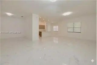 Propiedad en alquiler con 5 dormitorios y 4.5 baños en Miramar