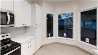 Propiedad de alquiler con 5 dormitorios y 3.5 baños en Pembroke Pines