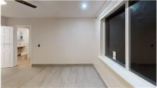 Propiedad de alquiler con 5 dormitorios y 3.5 baños en Pembroke Pines
