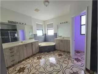 Propiedad de alquiler con 5 dormitorios y 4 baños en Miami