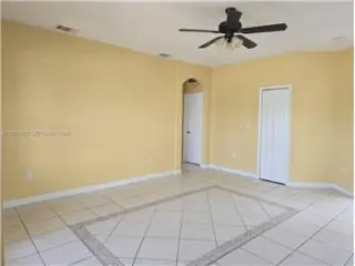 Propiedad de alquiler con 5 dormitorios y 4 baños en Miami