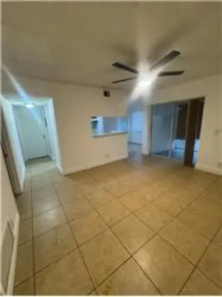 Propiedad de alquiler con 1 dormitorio y 1 baño en Tamarac