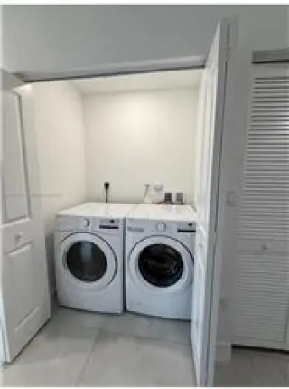 Propiedad en alquiler con 5 dormitorios y 3 baños en FLORIDA CITY