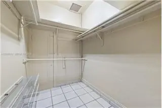 Propiedad en alquiler con 2 dormitorios y 1 baño en MIAMI