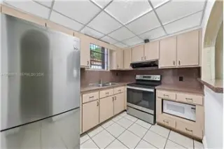 Propiedad en alquiler con 2 dormitorios y 1 baño en MIAMI