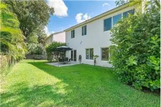 Propiedad de alquiler con 3 dormitorios y 2.5 baños en Coral Springs