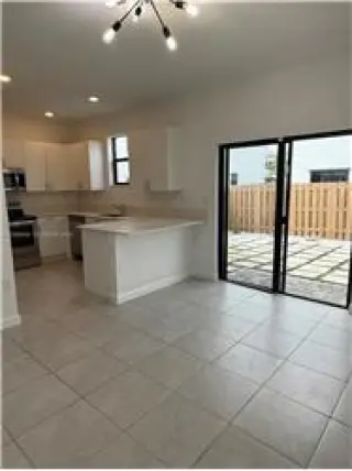 Propiedad de alquiler con 3 dormitorios y 2.5 baños en Homestead
