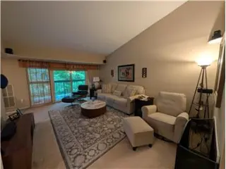 Propiedad de alquiler con 2 dormitorios y 1 baño en Reston