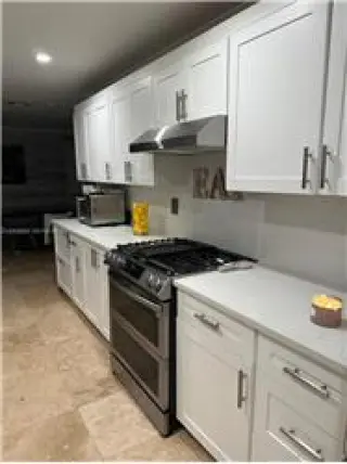 Propiedad en alquiler con 4 dormitorios y 2 baños en Miami