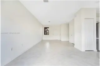 Propiedad de alquiler con 3 dormitorios y 2.5 baños en Homestead