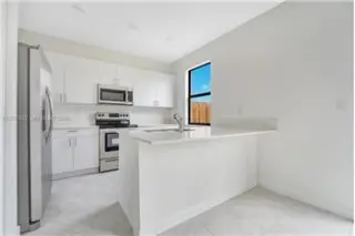 Propiedad de alquiler con 3 dormitorios y 2.5 baños en Homestead