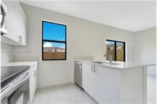 Propiedad de alquiler con 3 dormitorios y 2.5 baños en Homestead