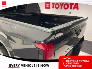 Toyota Tacoma 2025 4x4 SR5 4dr Double Cab 5.0 ft SB