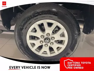 Toyota Tacoma 2025 4x4 SR5 4dr Double Cab 5.0 ft SB