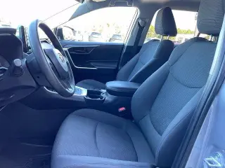 Toyota RAV4 Híbrido 2021 AWD LE 4dr SUV