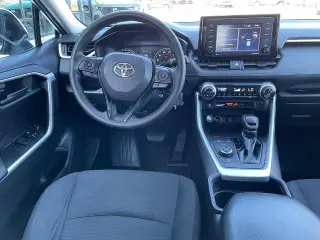 Toyota RAV4 Híbrido 2021 AWD LE 4dr SUV