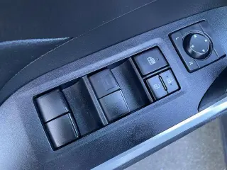 Toyota RAV4 Híbrido 2021 AWD LE 4dr SUV