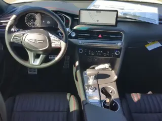 Genesis G70 2025 3.3T Sport Prestige 4dr Sedán