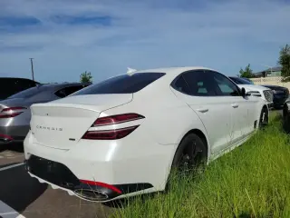 Genesis G70 2025 3.3T Sport Prestige 4dr Sedán