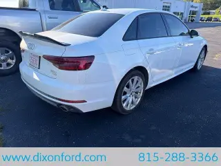 Audi A4 2018 2.0T ultra Premium 4dr Sedán