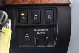 Toyota Tundra 2019 4x4 1794 Edition 4dr CrewMax Cab Pickup SB (5.7L V8)