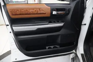 Toyota Tundra 2019 4x4 1794 Edition 4dr CrewMax Cab Pickup SB (5.7L V8)