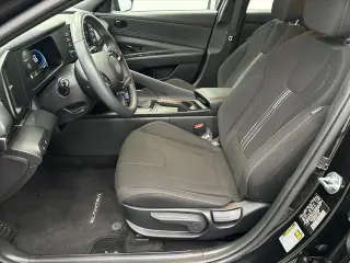 Hyundai ELANTRA 2026 SEL Sport 4dr Sedán