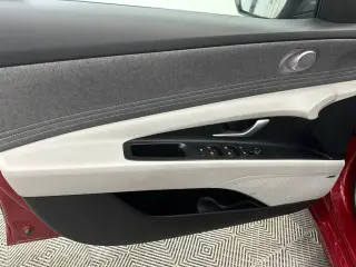 Hyundai ELANTRA 2025 Limited 4dr Sedán