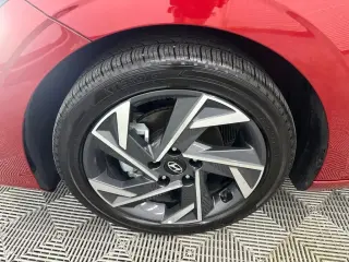 Hyundai ELANTRA 2025 Limited 4dr Sedán