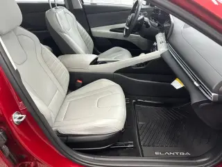 Hyundai ELANTRA 2025 Limited 4dr Sedán