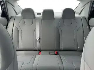 Hyundai ELANTRA 2025 SE 4dr Sedán