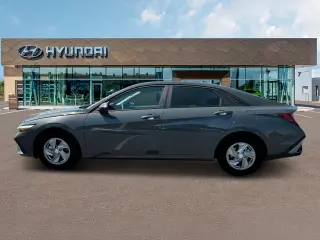 Hyundai ELANTRA 2025 SE 4dr Sedán