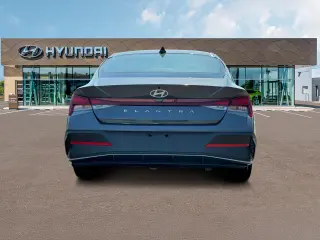 Hyundai ELANTRA 2025 SE 4dr Sedán