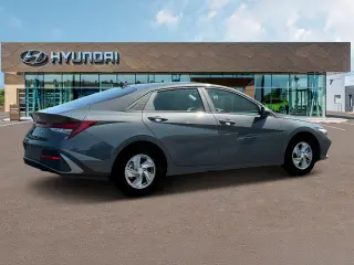 Hyundai ELANTRA 2025 SE 4dr Sedán