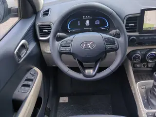 Hyundai VENUE 2024 Limited 4dr Crossover
