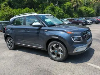 Hyundai VENUE 2024 Limited 4dr Crossover